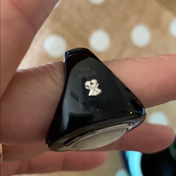 Tous - Picture 2 of 8